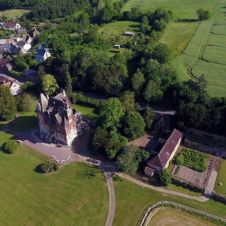 Le Manoir De Benedicte B&B Cahan Bagian luar foto