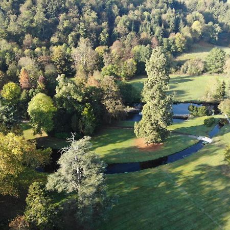 Le Manoir De Benedicte B&B Cahan Bagian luar foto