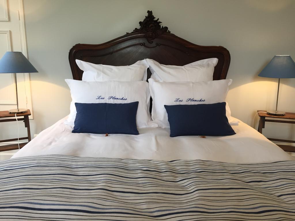 Le Manoir De Benedicte B&B Cahan Bagian luar foto