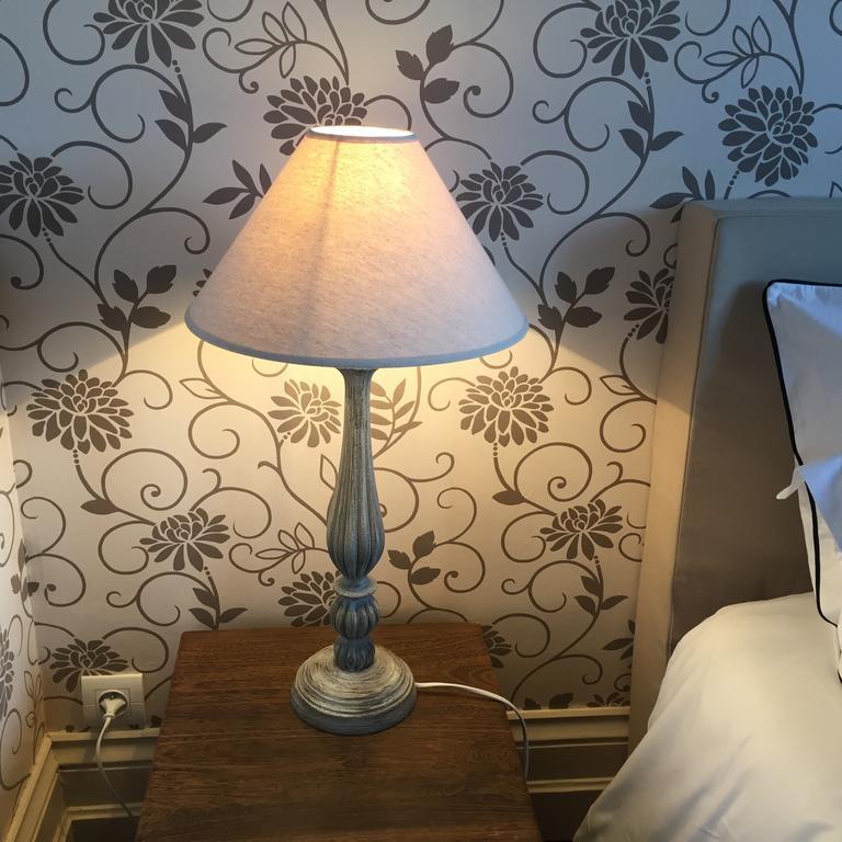 Le Manoir De Benedicte B&B Cahan Bagian luar foto