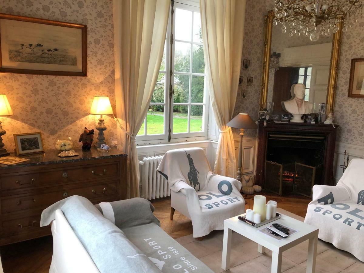 Le Manoir De Benedicte B&B Cahan Bagian luar foto